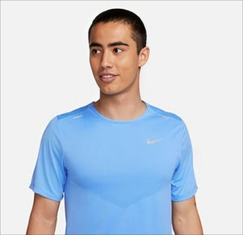NIKE MEN’s DRI-FIT LIGHT BLUE SPORTS T-SHIRT–BREATHABLE ACTIVEWEAR