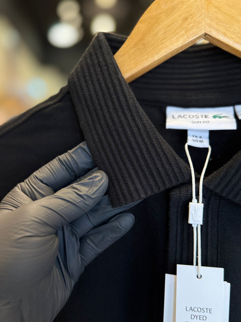 LACOSTE – CLASSIC POLO SHIRT WITH STRIPED COLLAR & EMBROIDERED LOGO | BLACK