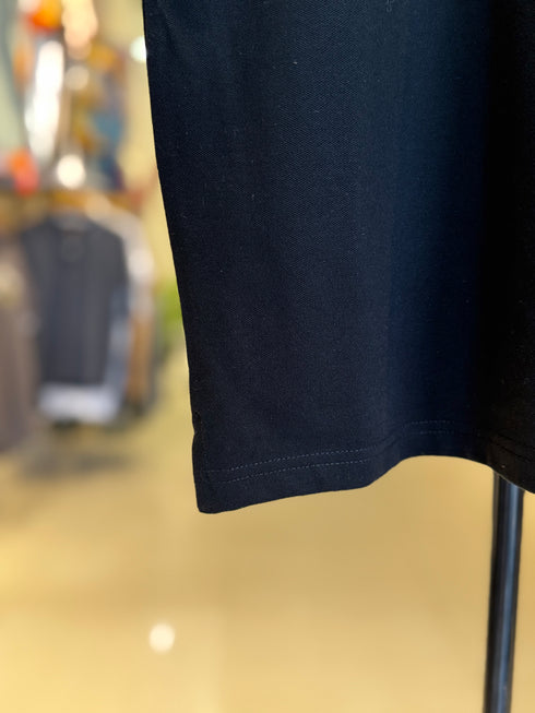 LACOSTE – CLASSIC POLO SHIRT WITH STRIPED COLLAR & EMBROIDERED LOGO | BLACK