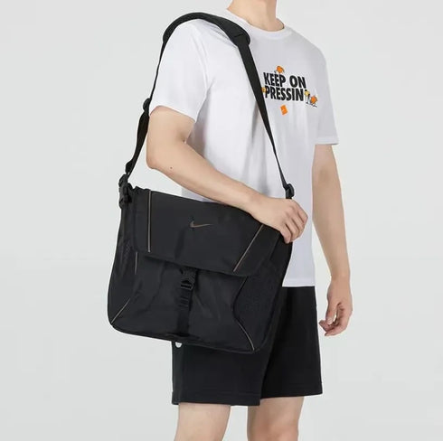 Nike Essentials Messenger Bag – Black Sporty Shoulder Bag