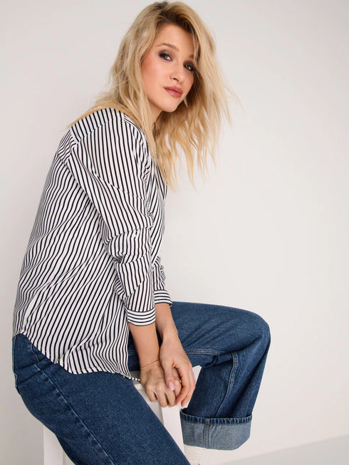 Sinsay Classic White Shirt – Women’s Casual & Smart Wear