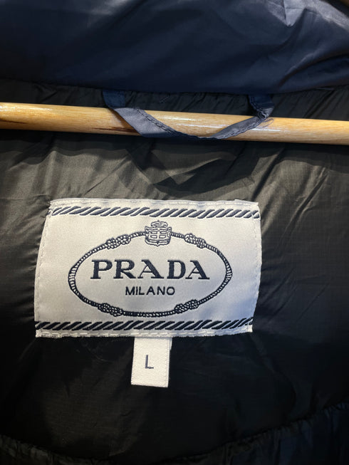 PRADA LUXURY PUFFER JACKET WITH PREMIUM LEATHER DETAILING | NAVY