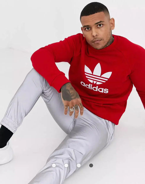 Adidas Trefoil Sweatshirt for Men – Red, cozy and stylish fit.