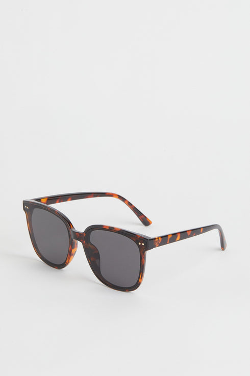 H&M square-shaped tortoiseshell sunglasses