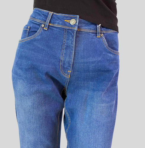 Blue denim jeans for women with a stylish and comfortable fit.