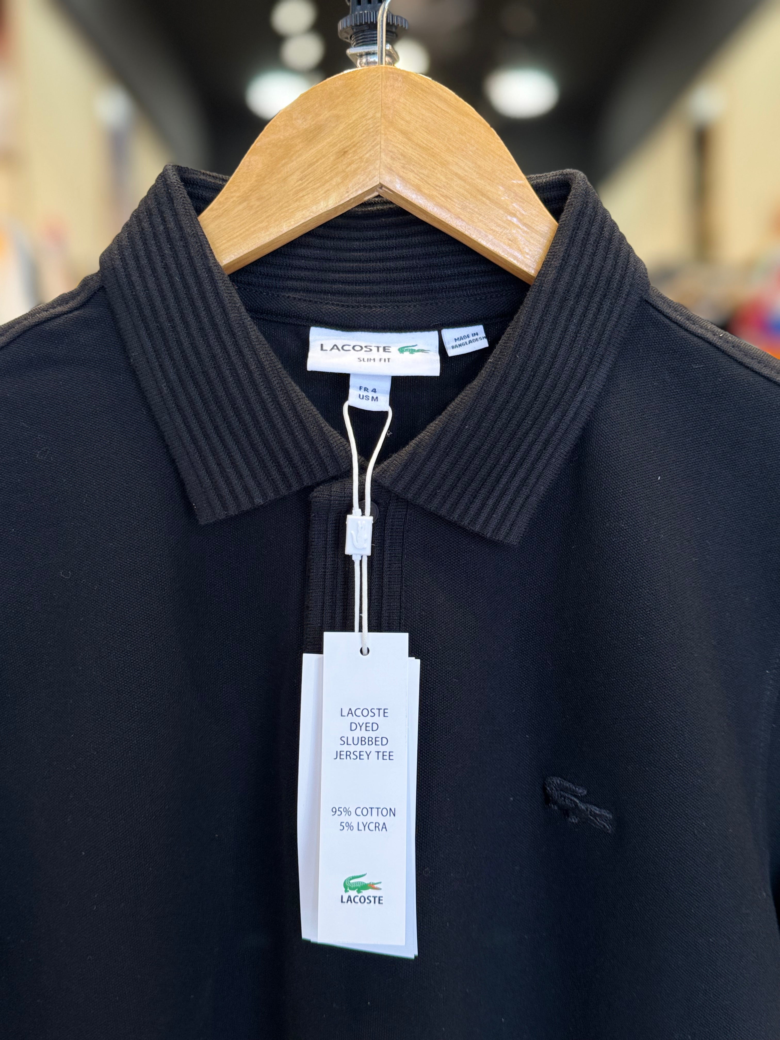 LACOSTE CLASSIC POLO SHIRT WITH STRIPED COLLAR & EMBROIDERED LOGO | BLACK