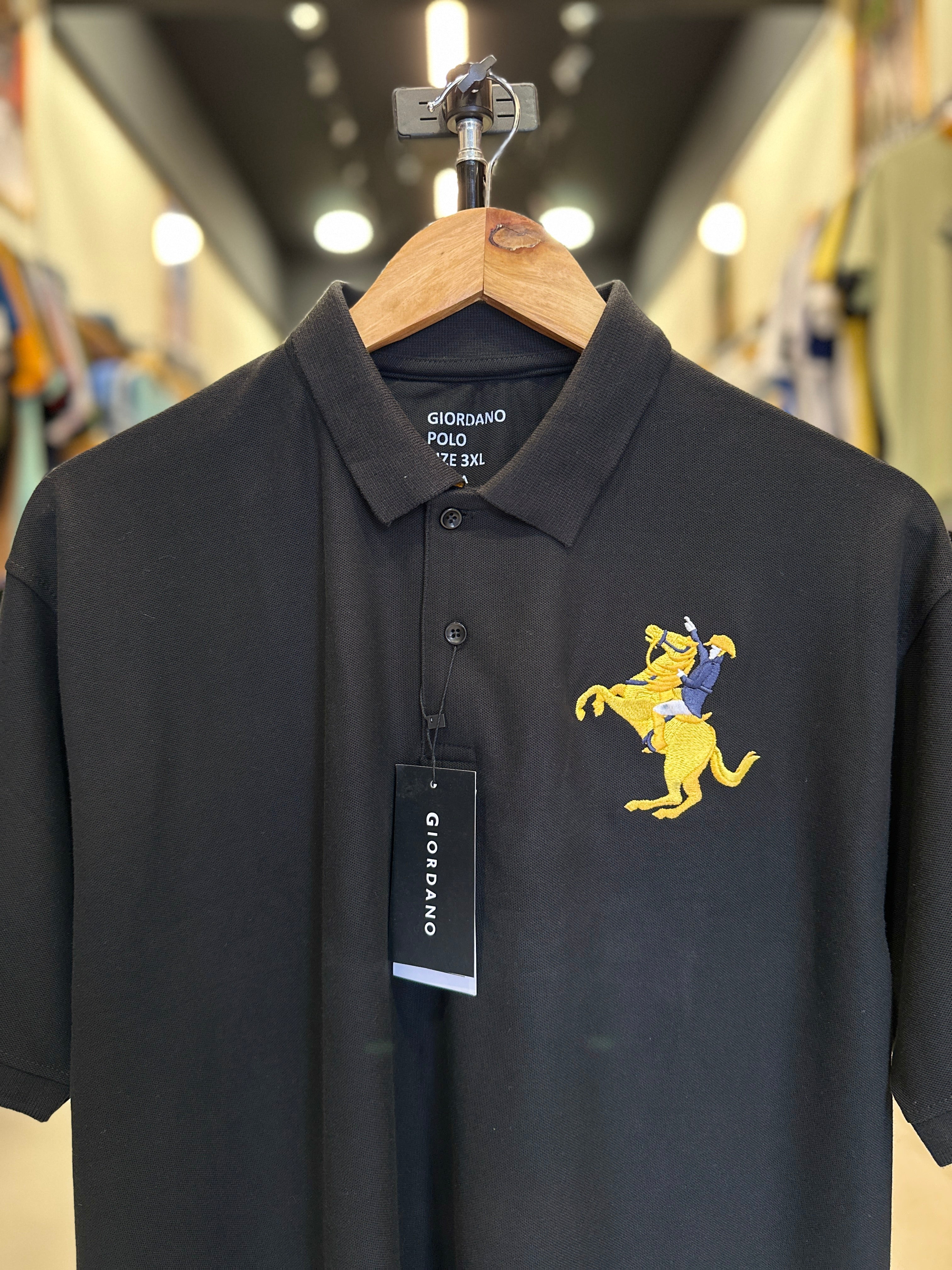 GIORDANO EMBROIDERY SHIRT 3D LION POLO MEN | BLACK