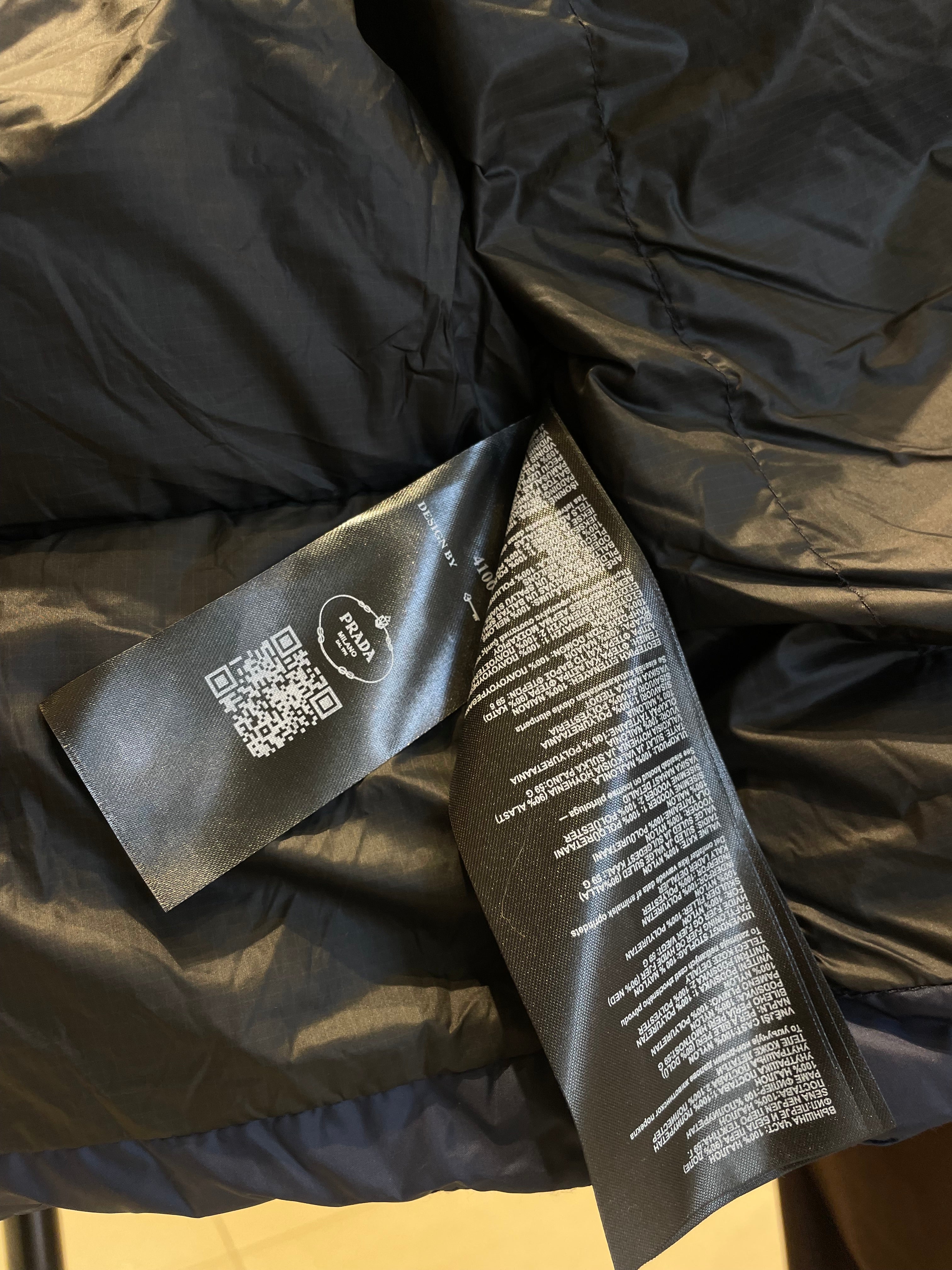 PRADA LUXURY PUFFER JACKET WITH PREMIUM LEATHER DETAILING | BLACK