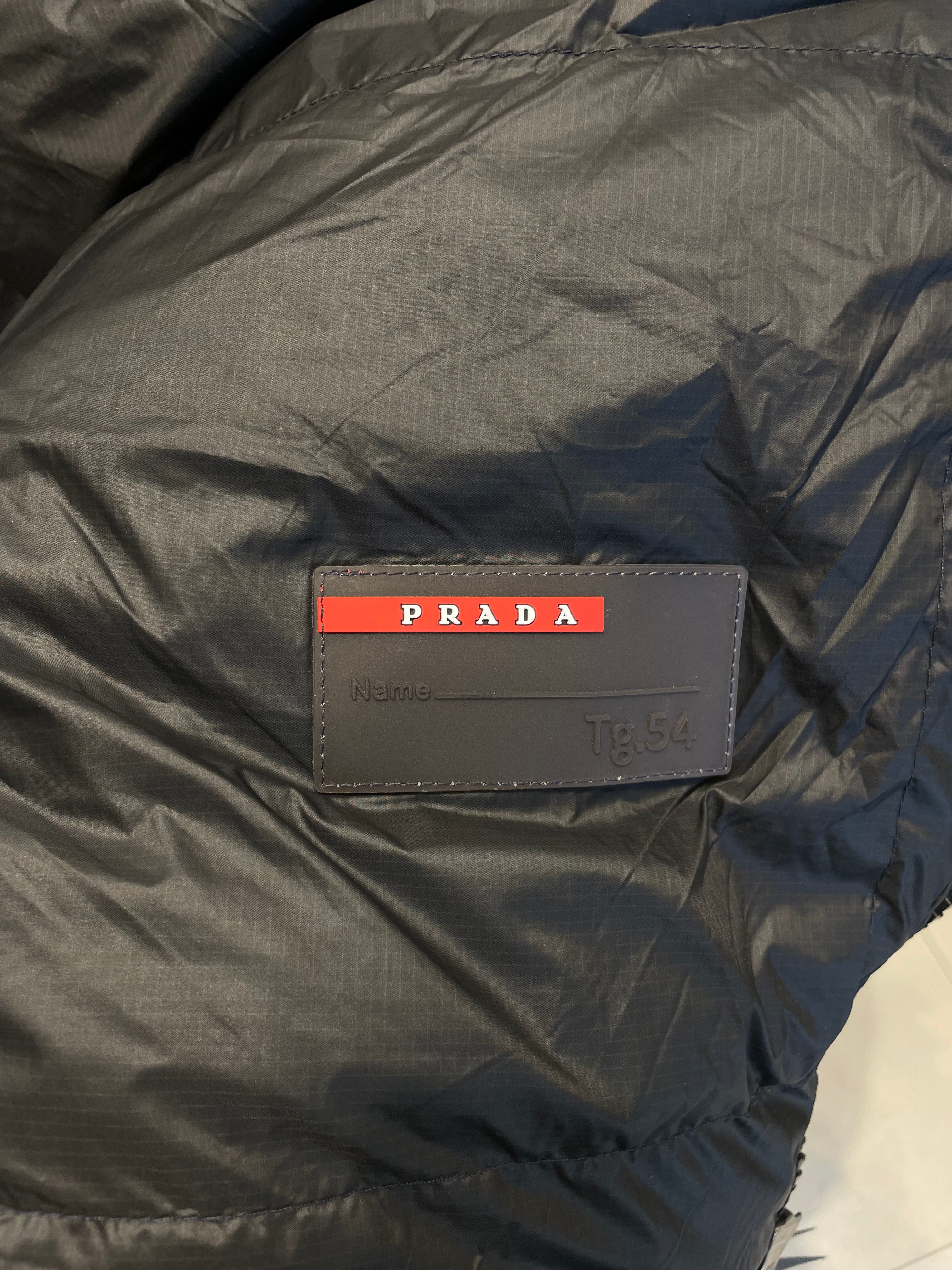 PRADA LUXURY PUFFER JACKET WITH PREMIUM LEATHER DETAILING | BLACK