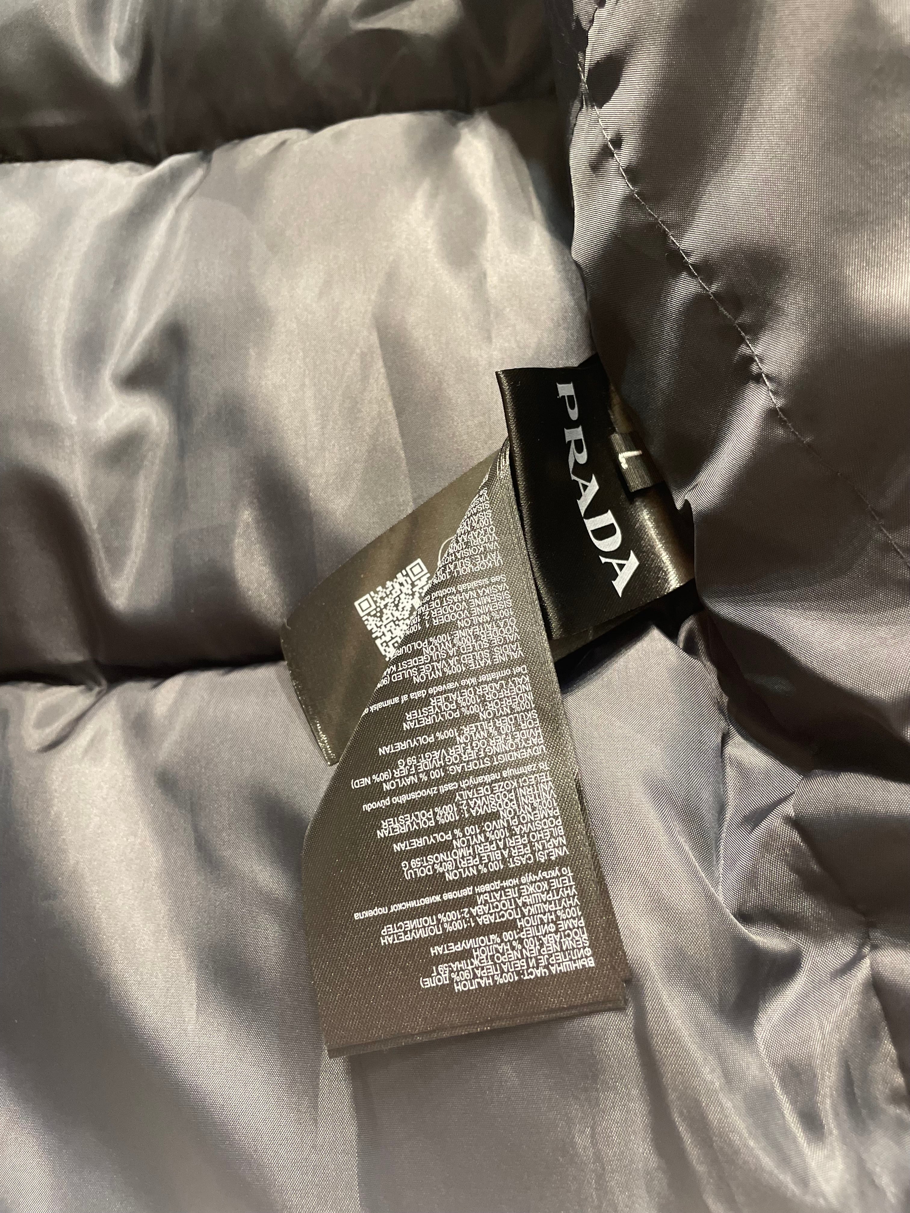 PRADA LUXURY PUFFER JACKET WITH PREMIUM LEATHER DETAILING | VERDE PETROLIO