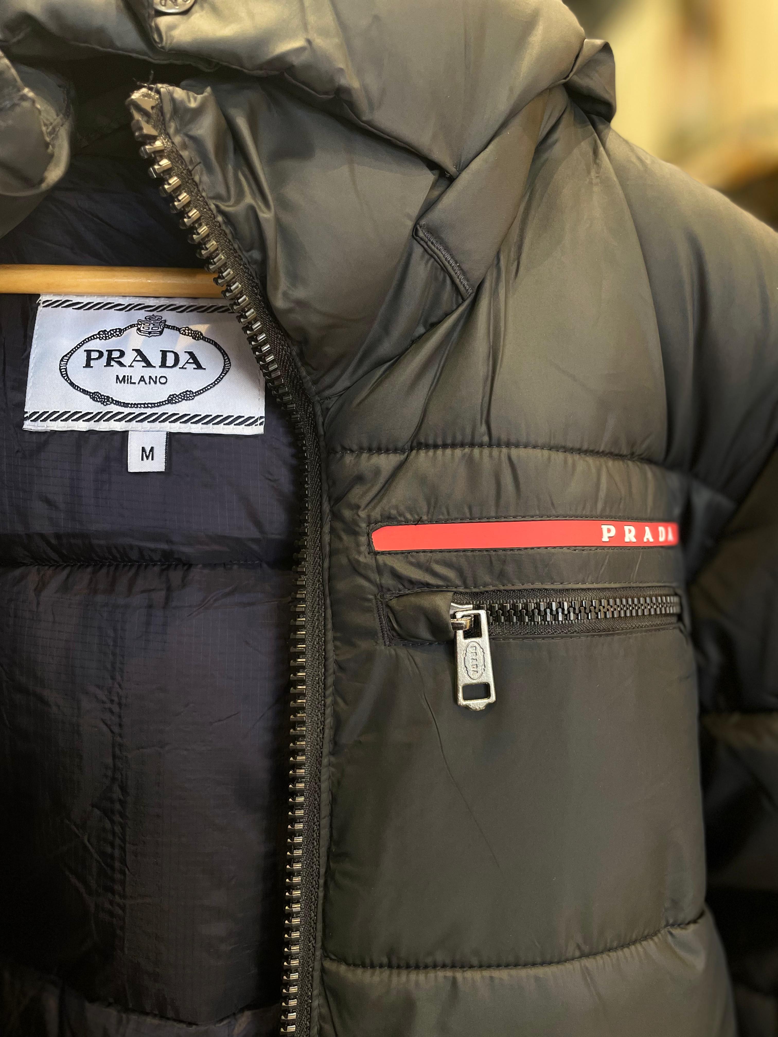PRADA LUXURY PUFFER JACKET WITH PREMIUM LEATHER DETAILING | BLACK
