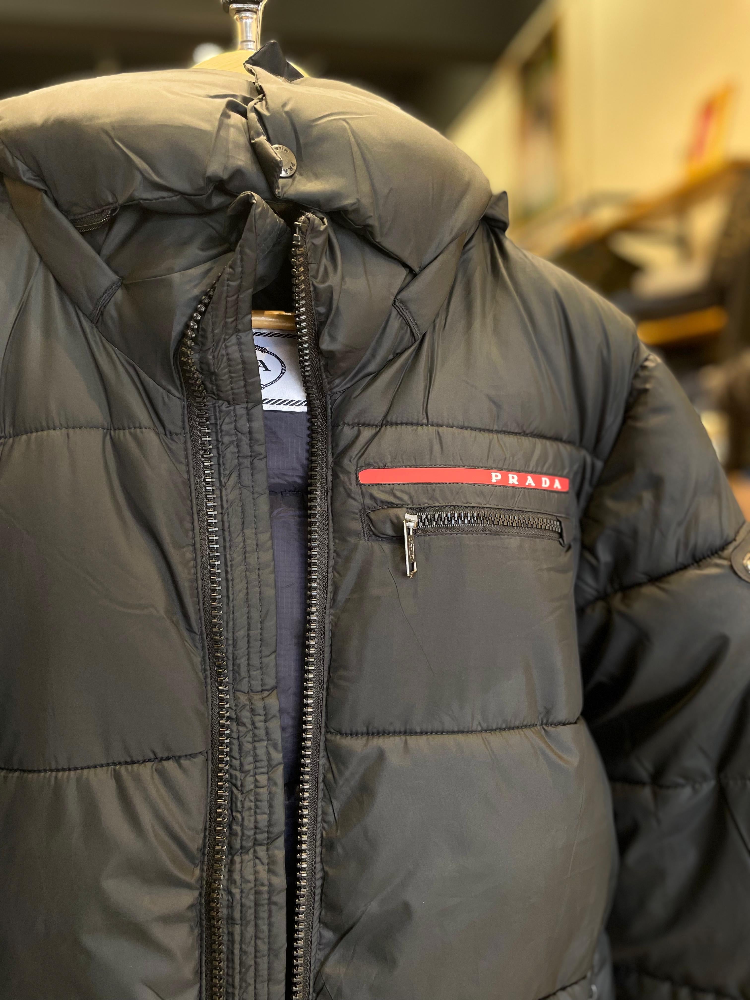 PRADA LUXURY PUFFER JACKET WITH PREMIUM LEATHER DETAILING | BLACK
