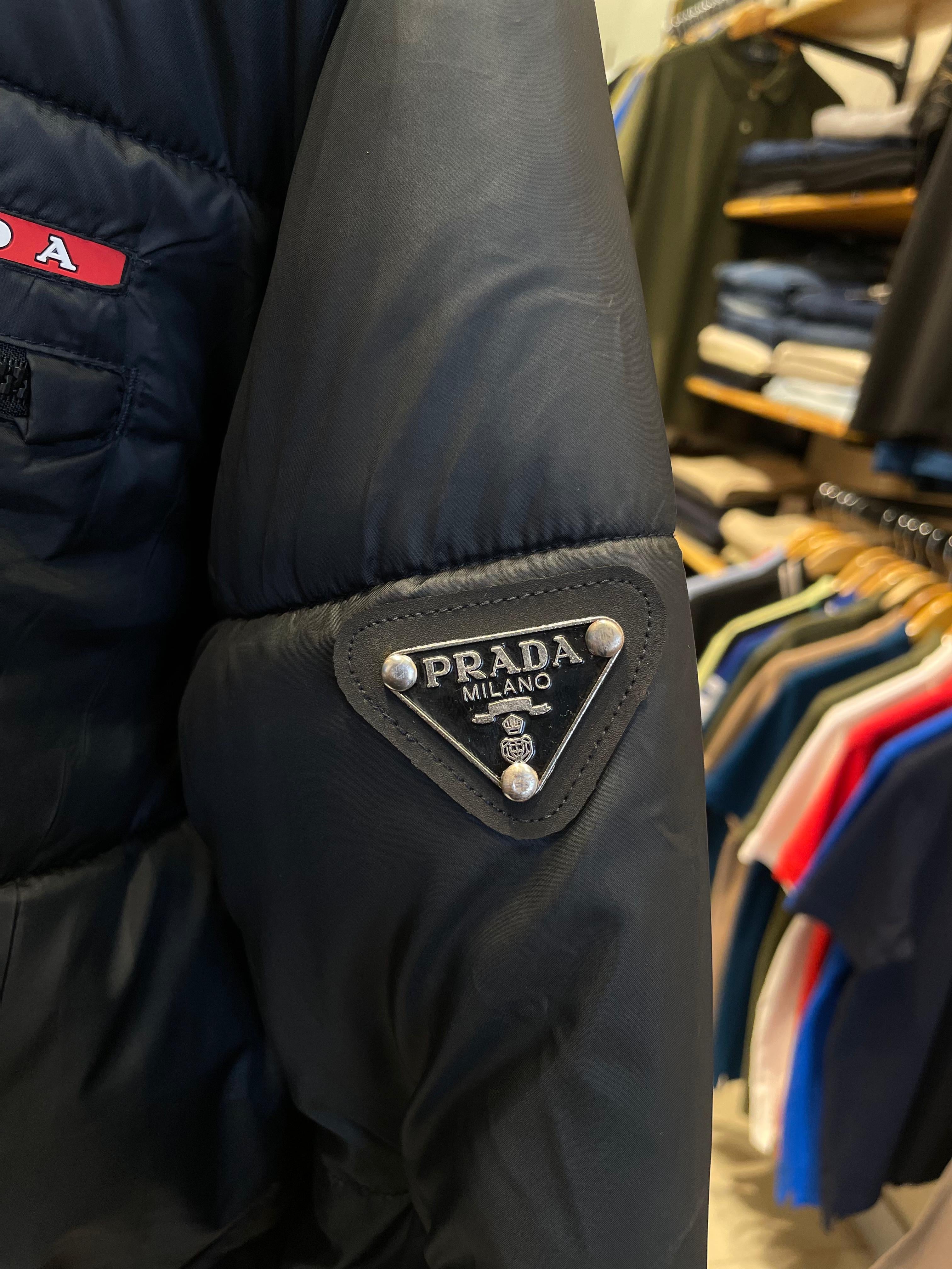 PRADA LUXURY PUFFER JACKET WITH PREMIUM LEATHER DETAILING | BLACK